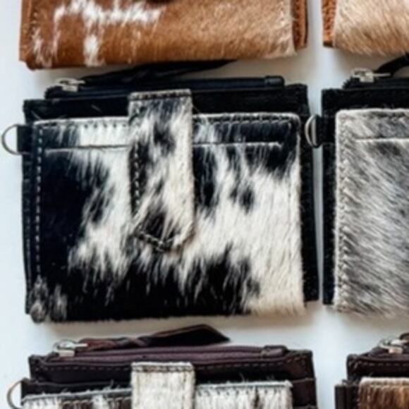 Western Cowhide Leather Wristlet Wallet Money Coins Black and White - Picture 1 of 11